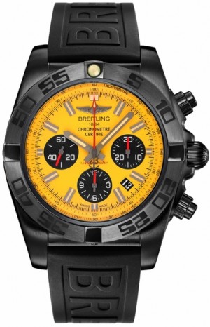 Montre Breitling Chronomat 44 Blacksteel à cadran jaune pour hommes MB0111C3/I531-262S