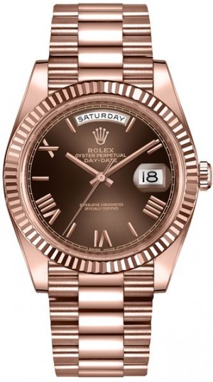 Montre Rolex Day-Date 40 en or pour hommes 228235