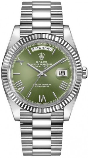 Montre Rolex Day-Date 40 cadran vert en or blanc 228239