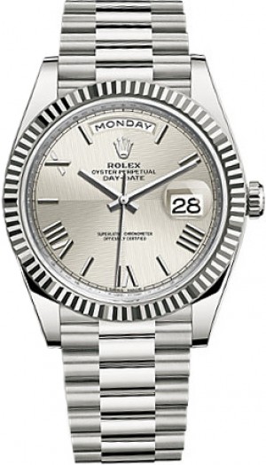 Montre Rolex Day-Date 40 pour homme en or blanc 18 carats 228239