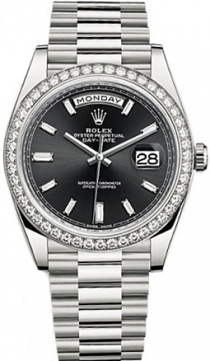 Rolex Day-Date 40 Montre homme à cadran noir et or blanc 228349RBR