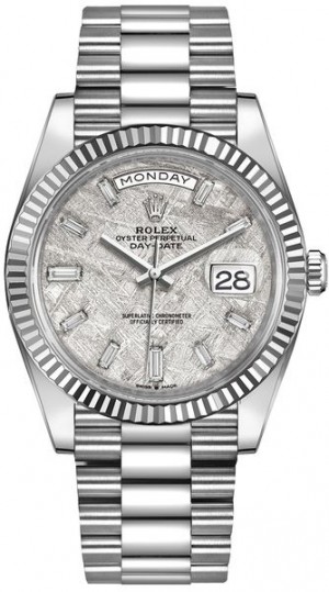 Montre Rolex Day-Date 40 à cadran météorite et lunette cannelée pour homme 228239