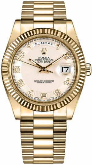 Rolex Day-Date 41 Montre en or à cadran ivoire 218238